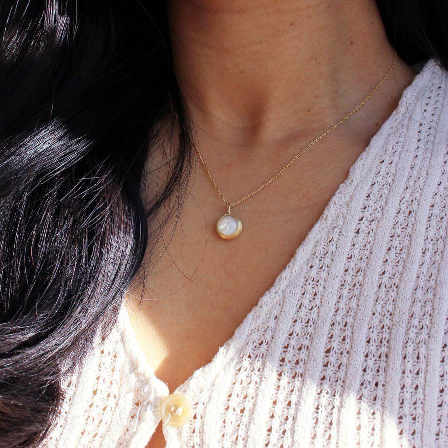 Mona - Mother of Pearl Necklace 18K Gold Plate