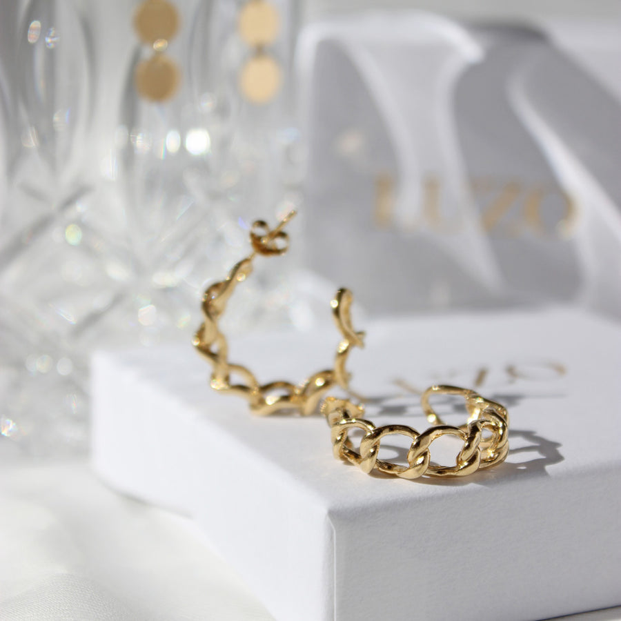 Estée - Earring 18k Gold Plate chain hoops
